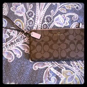 Coach wallet (large)